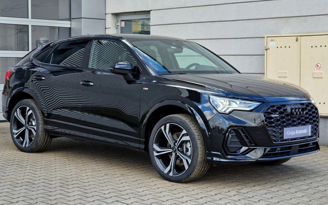 Audi Q3 Sportback cena 295800 przebieg: 10, rok produkcji 2024 z Karpacz małe 781